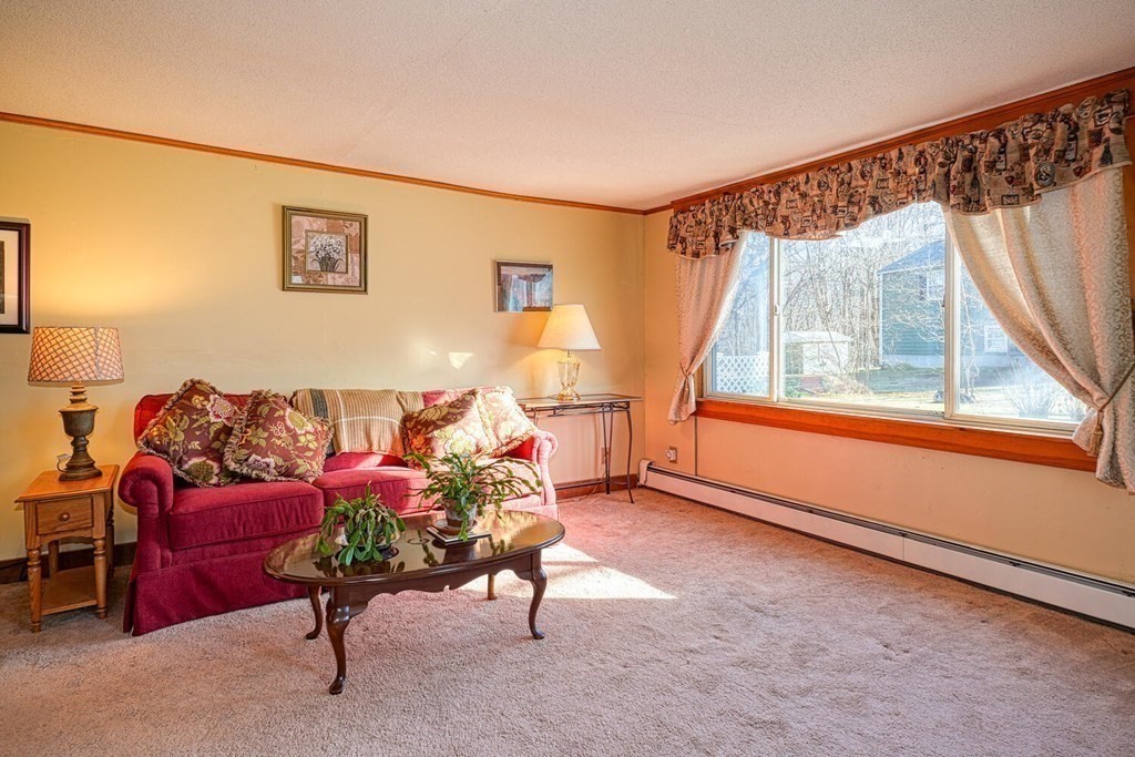 511 Maple Street Franklin, MA 02038 - Photo 14 of 27 Gallery Image 14