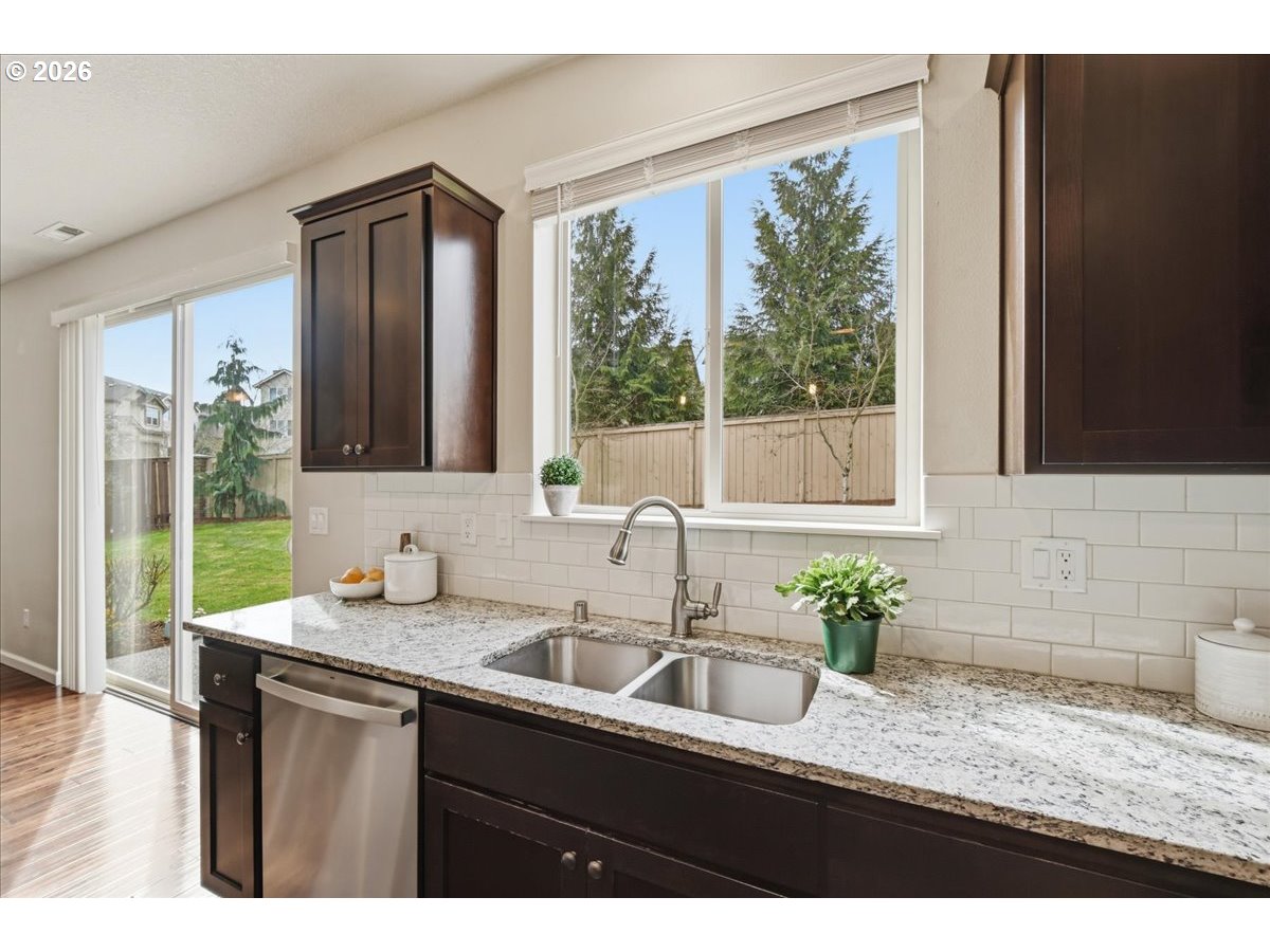 2128 Northeast Verbena Lane Camas, WA 98607 - Photo 15 of 39