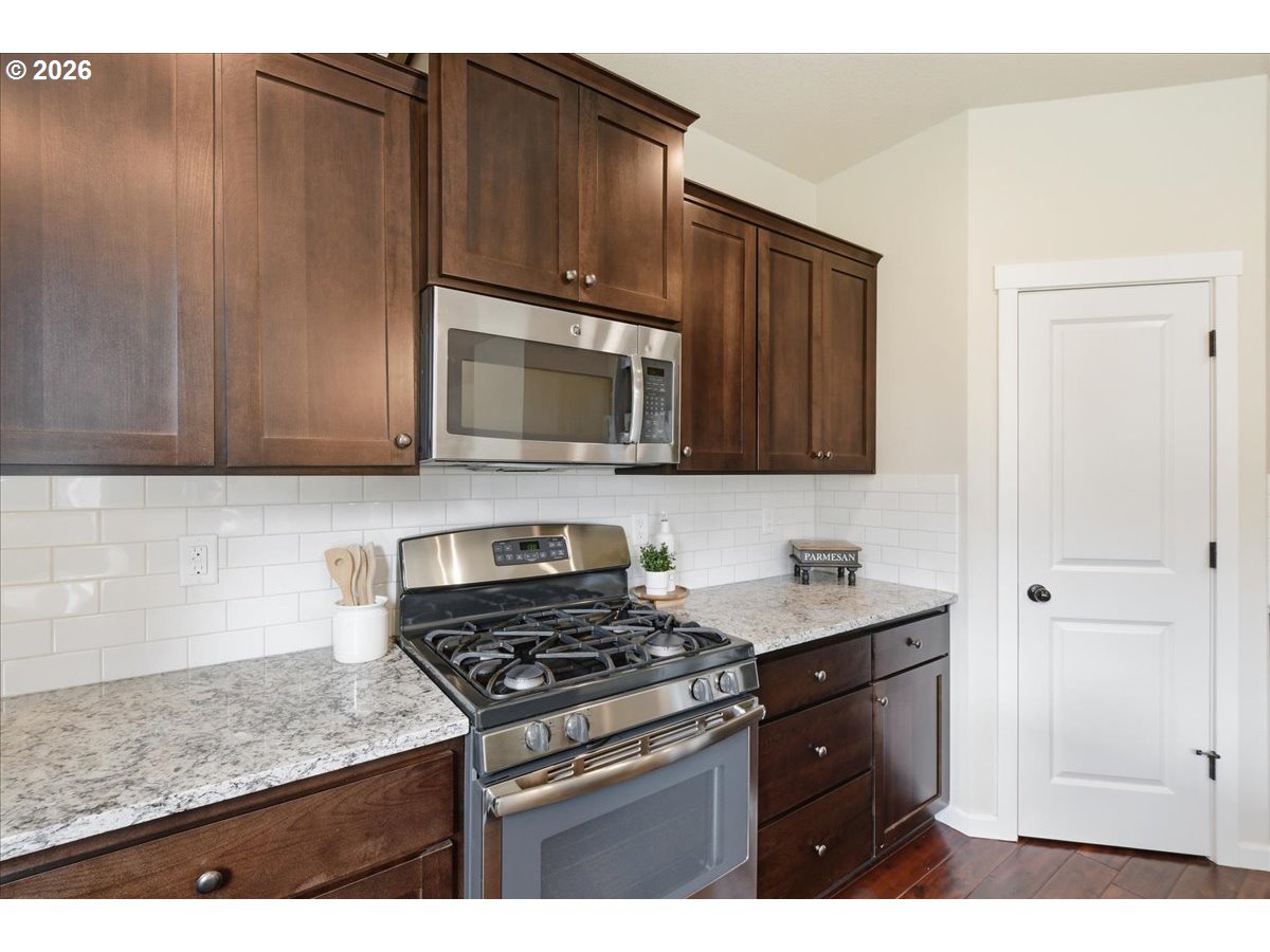 2128 Northeast Verbena Lane Camas, WA 98607 - Photo 16 of 39