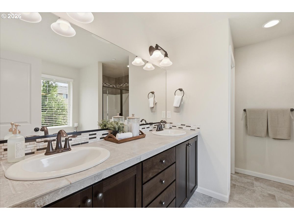 2128 Northeast Verbena Lane Camas, WA 98607 - Photo 25 of 39 Bedroom, Owner's Suite