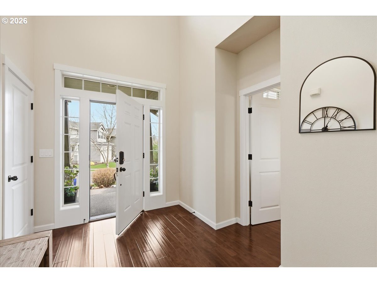 2128 Northeast Verbena Lane Camas, WA 98607 - Photo 6 of 39 Entrance/Foyer