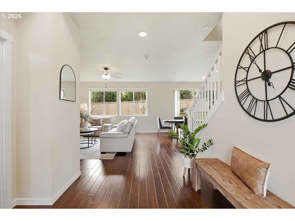 2128 Northeast Verbena Lane Camas, WA 98607 - Photo 7 of 39 Entrance/Foyer