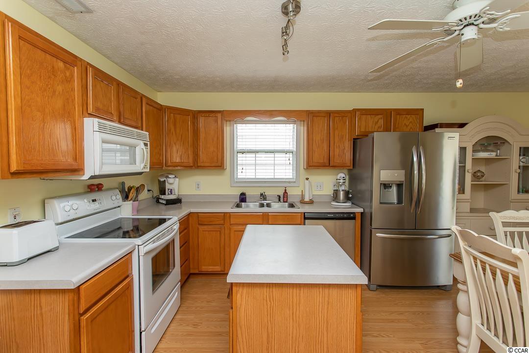 9962 Conifer Lane Murrells Inlet, SC 29576 - Photo 6 of 31 Gallery Image 6