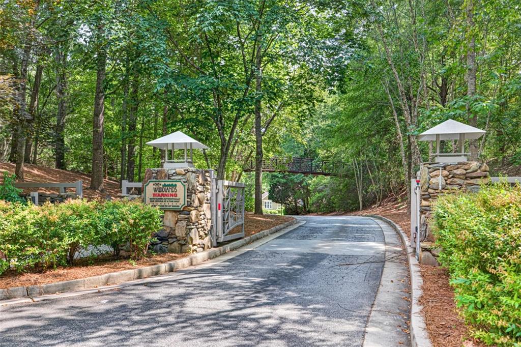 490 South Barnett Shoals Road, Unit 201 Athens, GA 30605 - Photo 4 of 38