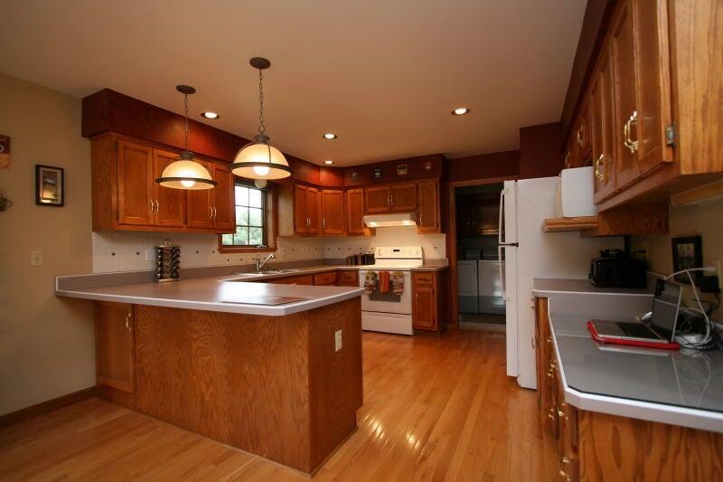 5309 Lathrop Avenue Racine, WI 53403 - Photo 15 of 17 Previous Kitchen