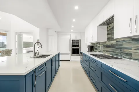 $1,750,000 | 140 Southeast 5th Avenue, Unit PH50, Boca Raton, FL 33432