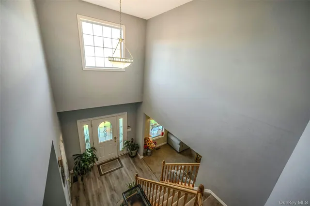 $849,900 | 6 Laurel Crescent, Manorville, NY 11949