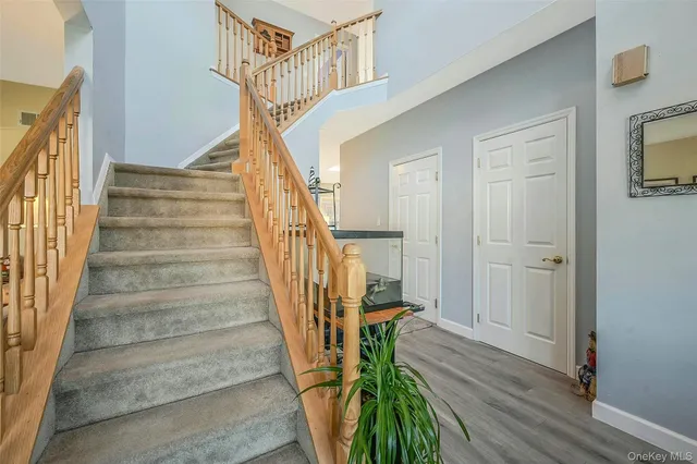 $849,900 | 6 Laurel Crescent, Manorville, NY 11949