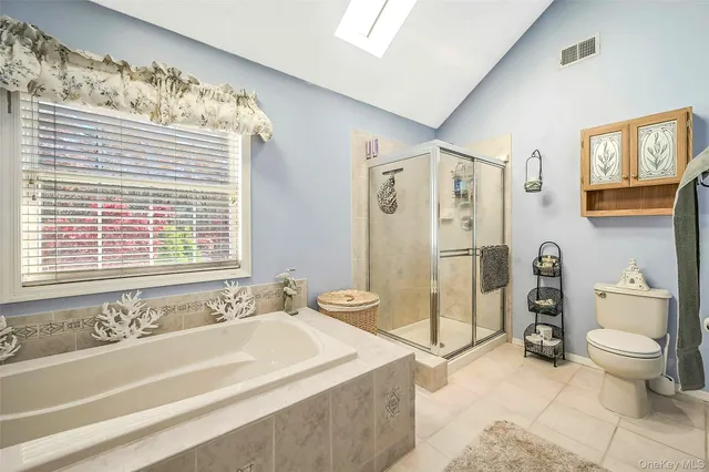 $849,900 | 6 Laurel Crescent, Manorville, NY 11949