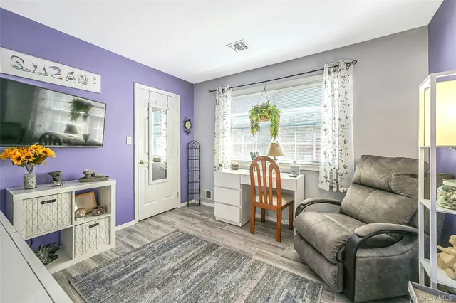 $849,900 | 6 Laurel Crescent, Manorville, NY 11949