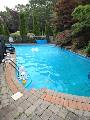 $849,900 | 6 Laurel Crescent, Manorville, NY 11949