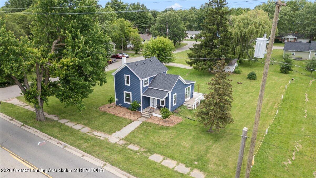 903 East State Street St. Johns, MI 48879 - Photo 3 of 38 12-Media Jett - 13