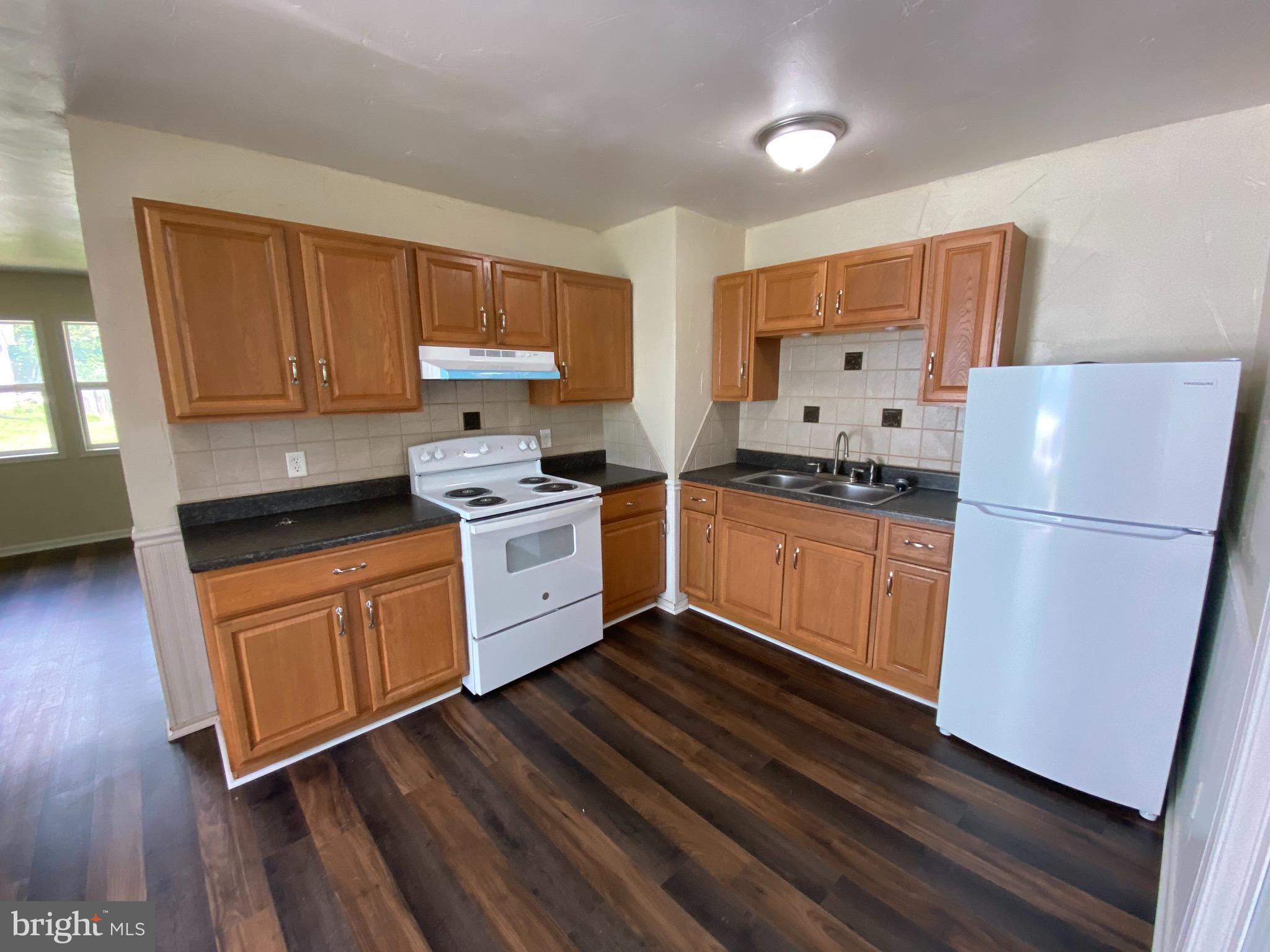 704 Gunnison Road York, PA 17404 - Photo 6 of 13