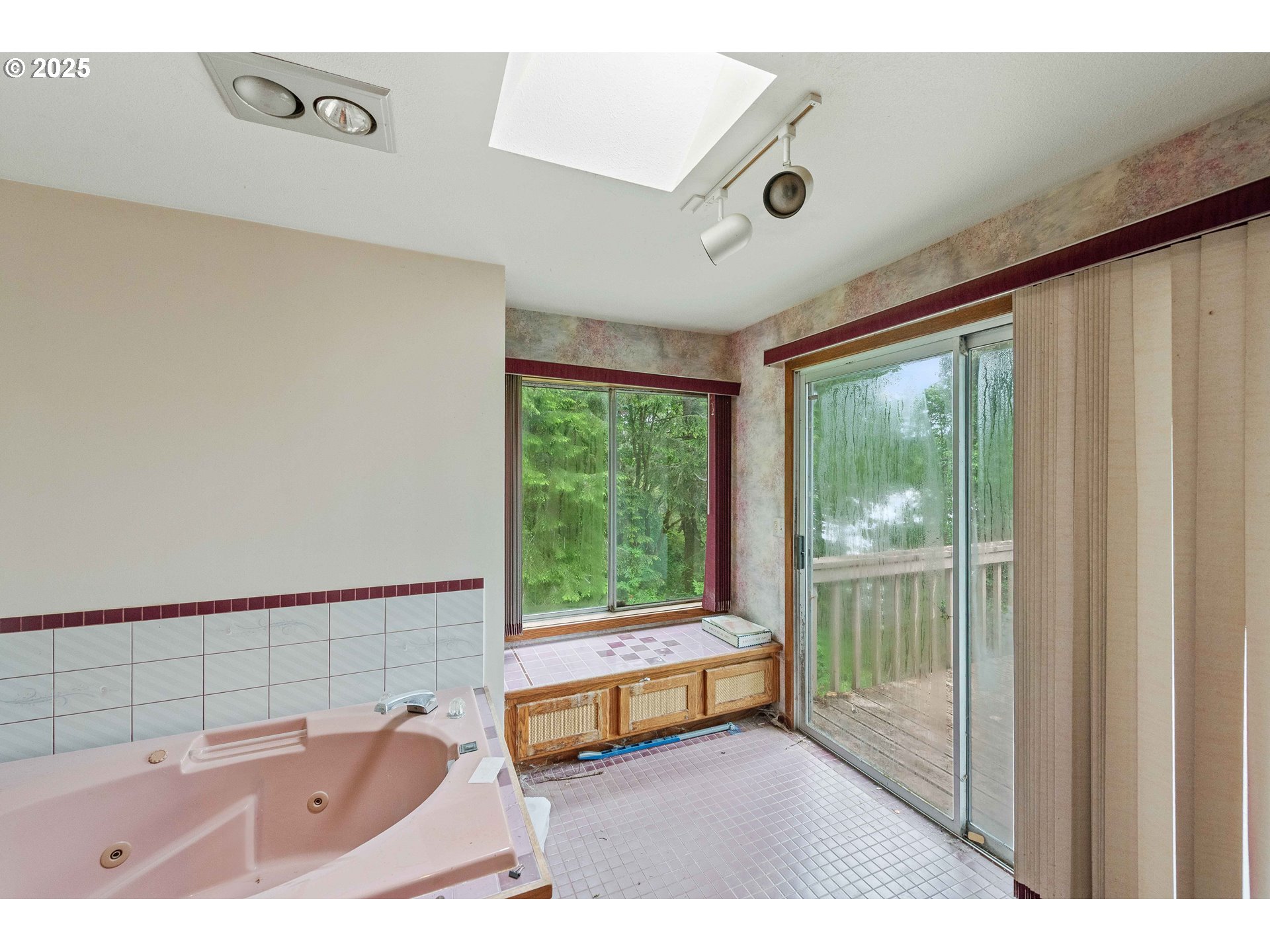 67118 West Westview Road North Bend, OR 97459 - Photo 26 of 37