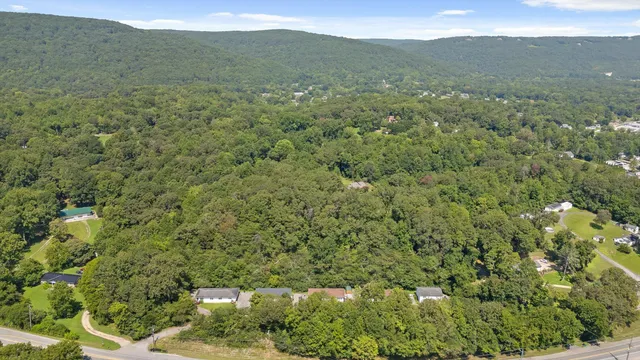 $1,200,000 | 11209 Dayton Pike, Soddy Daisy, TN 37379