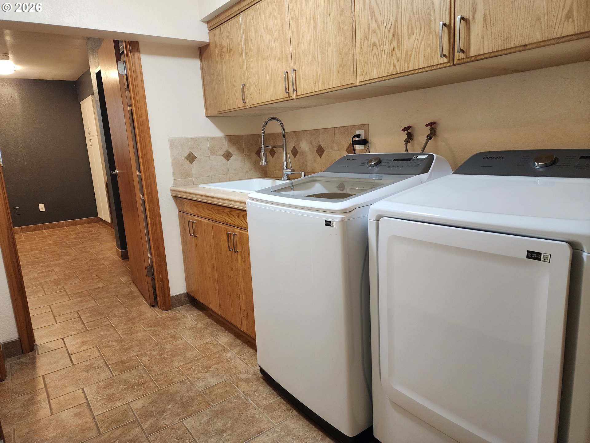 26383 South Meridian Road Aurora, OR 97002 - Photo 18 of 46 Utility Room