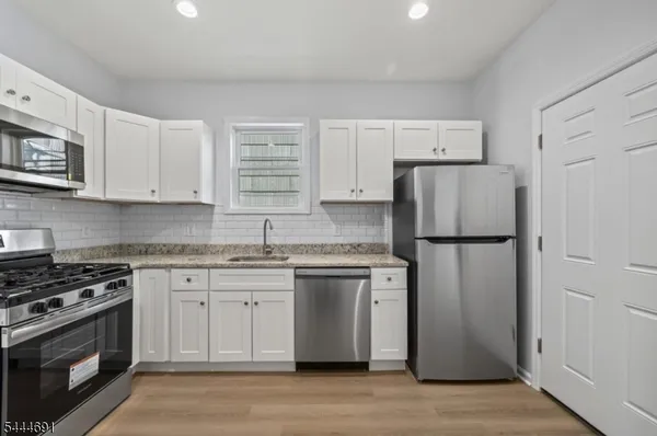 $2,775 | 18 Charles Street, Bloomfield, NJ 07003