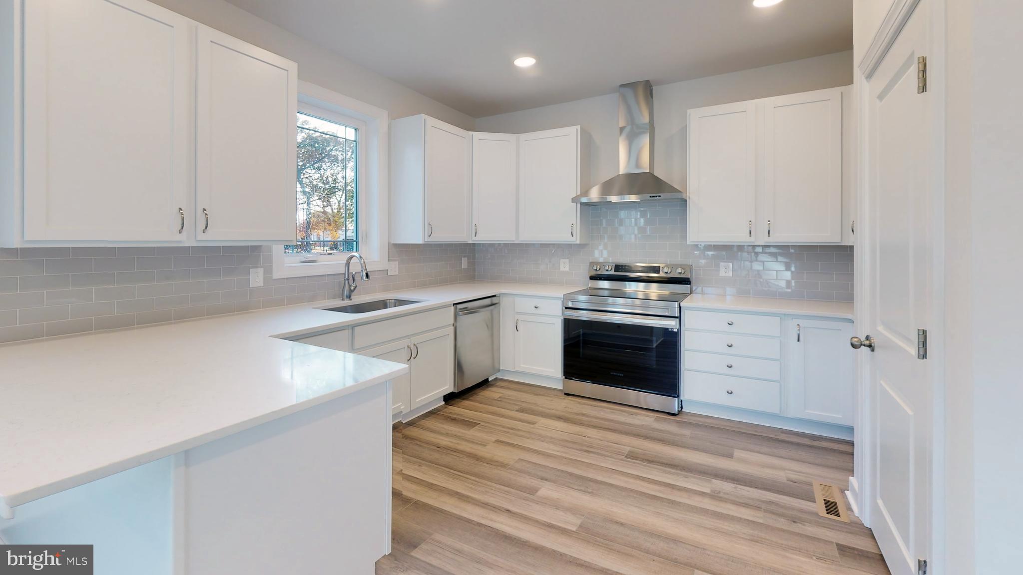 2 West Maple Road Linthicum Heights, MD 21090 - Photo 7 of 21 Kitchen - Options shown