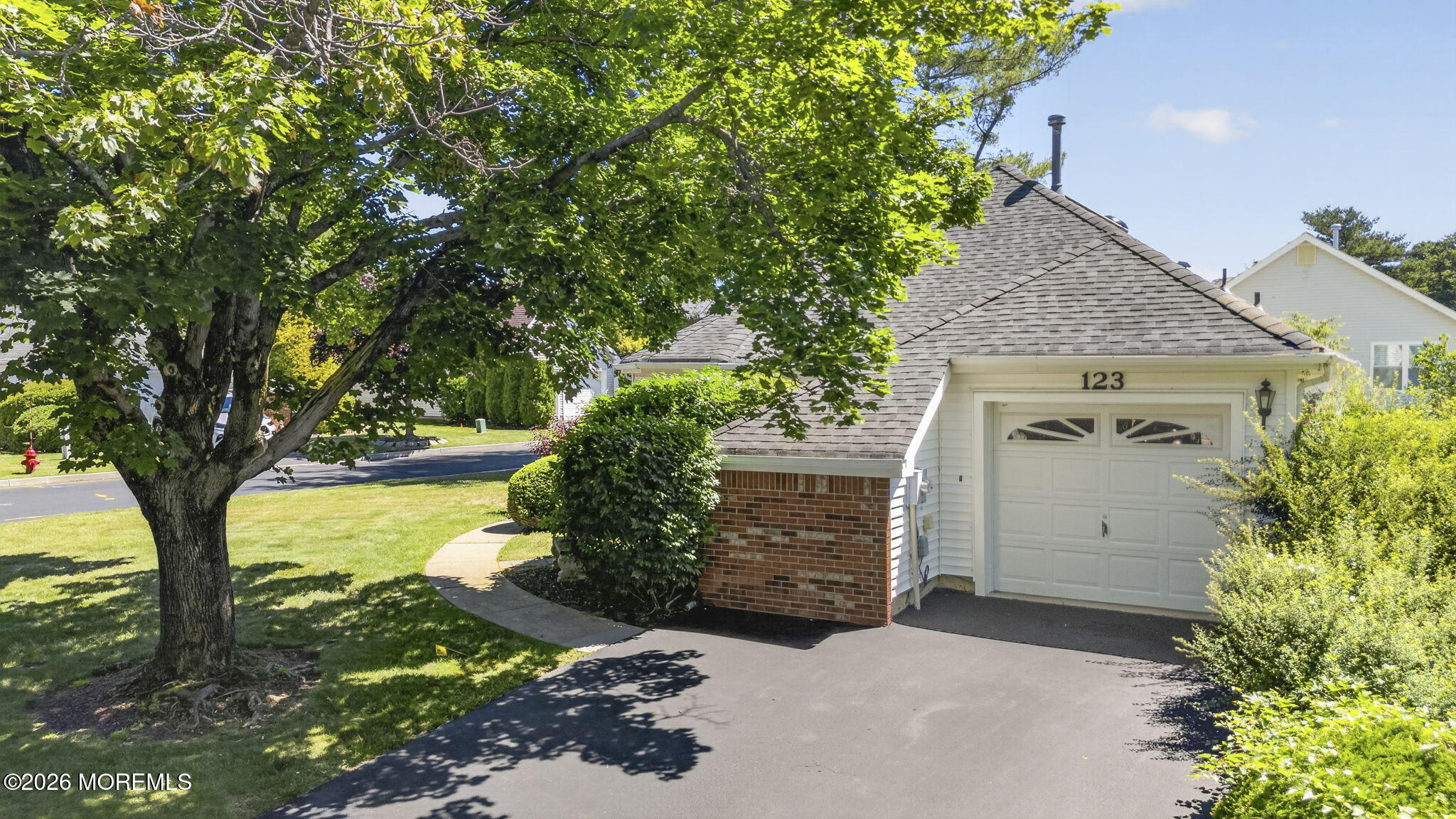 123 Almond Road Freehold, NJ 07728 - Photo 7 of 34 4-web-or-mls-DJI_20260624110338_0017_D