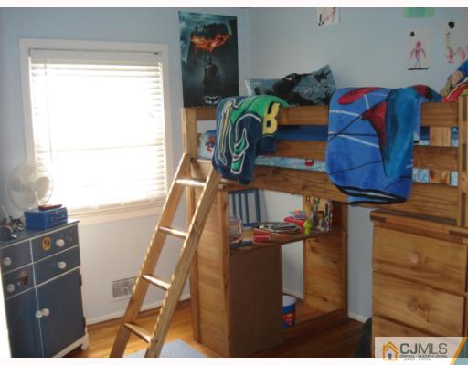 207 Princeton Road Old Bridge, NJ 08859 - Photo 7 of 10 a view of walk in closet