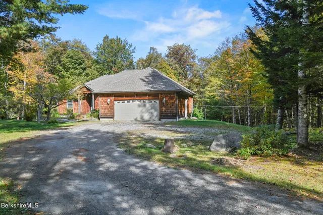 $619,900 | 106 Stoney Brook Road, Becket, MA 01223