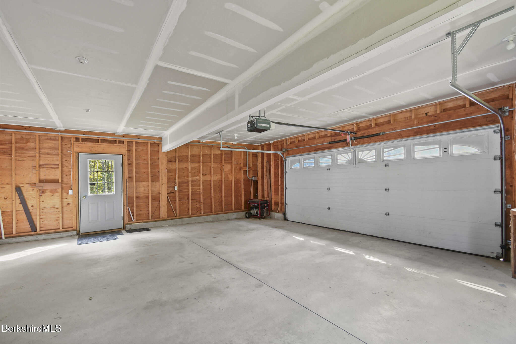 106 Stoney Brook Road Becket, MA 01223 - Photo 33 of 46 2 Car Garage