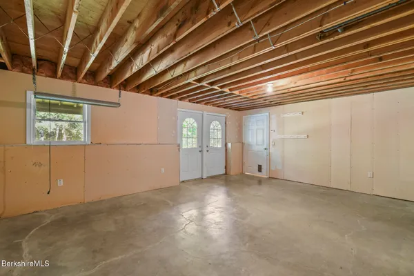 $610,000 | 106 Stoney Brook Road, Becket, MA 01223