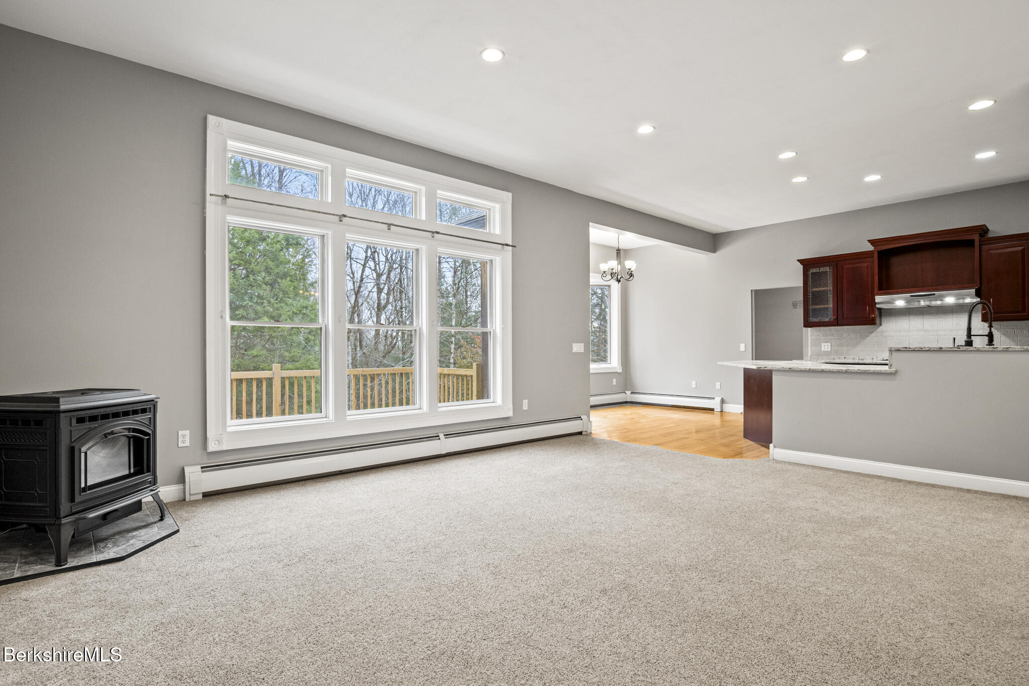 106 Stoney Brook Road Becket, MA 01223 - Photo 8 of 46 Living Room