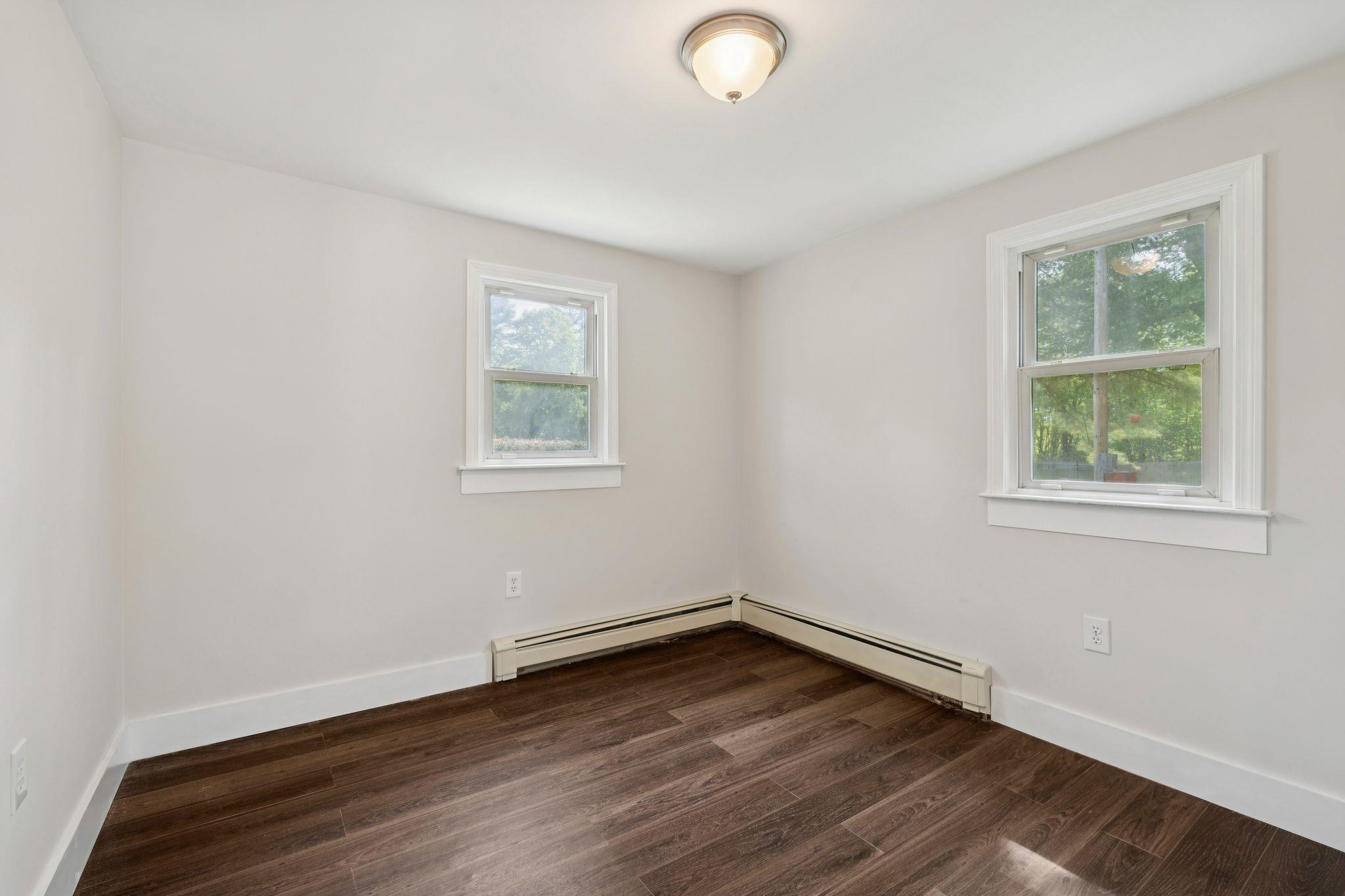 27 Flat Rock Bridge Road Rochester, NH 03868 - Photo 18 of 31
