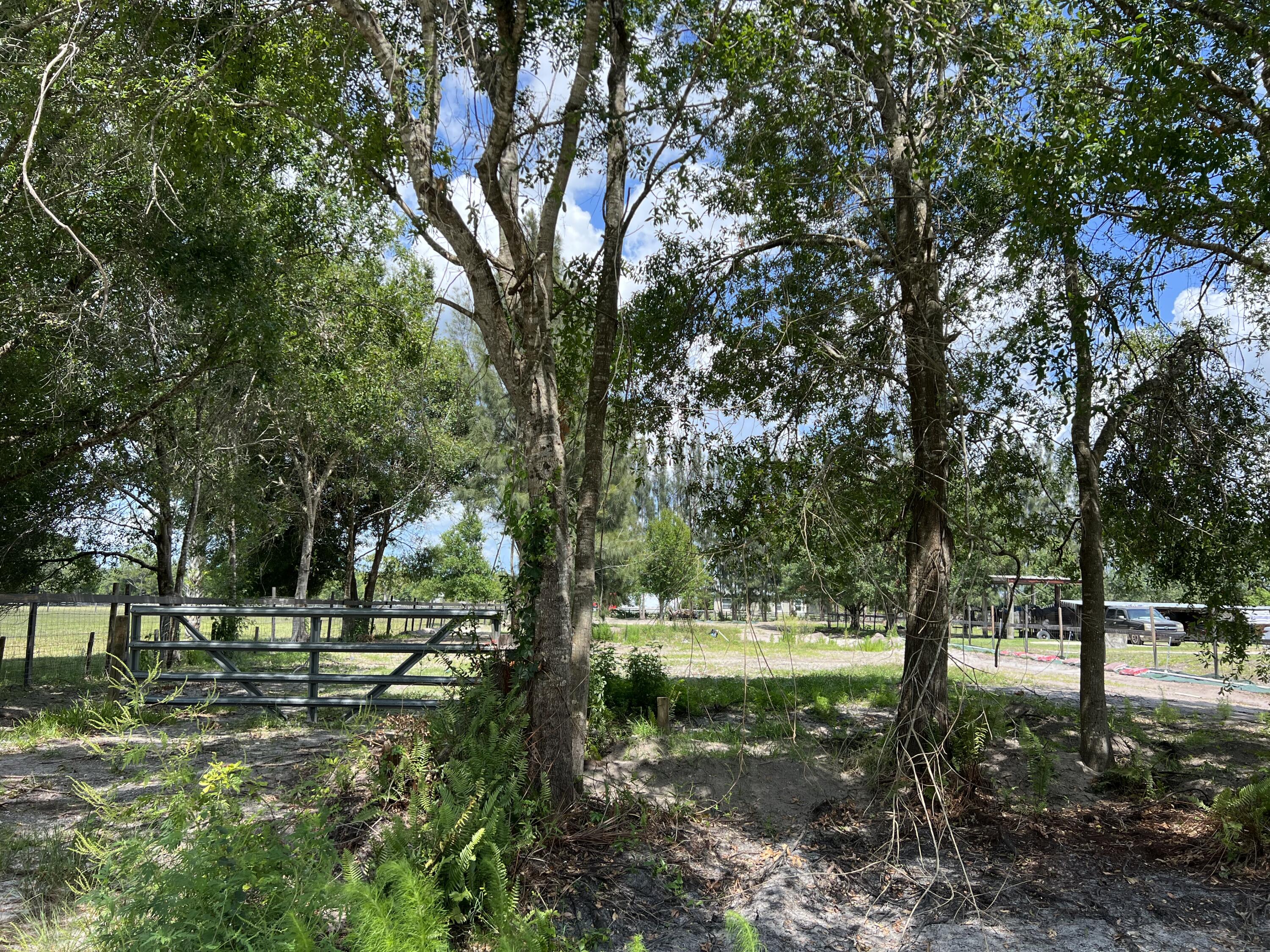 10852 Northwest 4th Ave