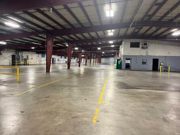 $1,595,000 | 1015 West 9th Street, Mount Carmel, IL 62863