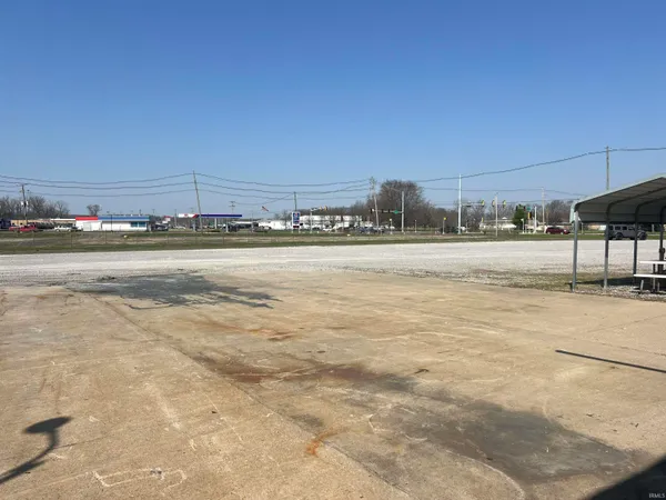 $1,595,000 | 1015 West 9th Street, Mount Carmel, IL 62863