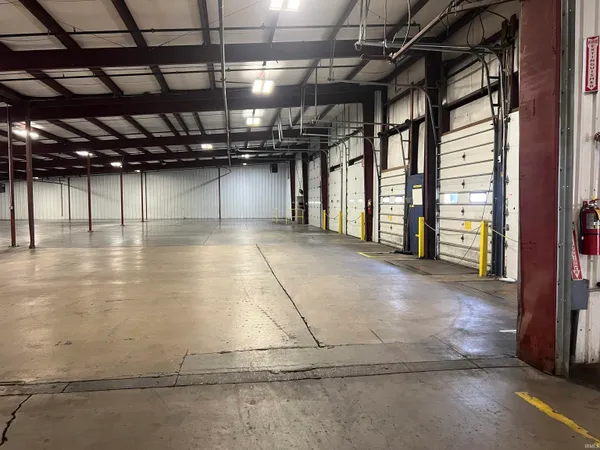 $1,595,000 | 1015 West 9th Street, Mount Carmel, IL 62863