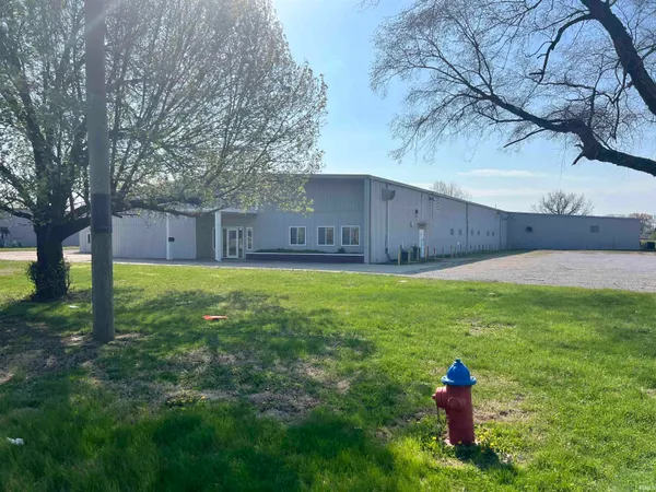 $1,595,000 | 1015 West 9th Street, Mount Carmel, IL 62863