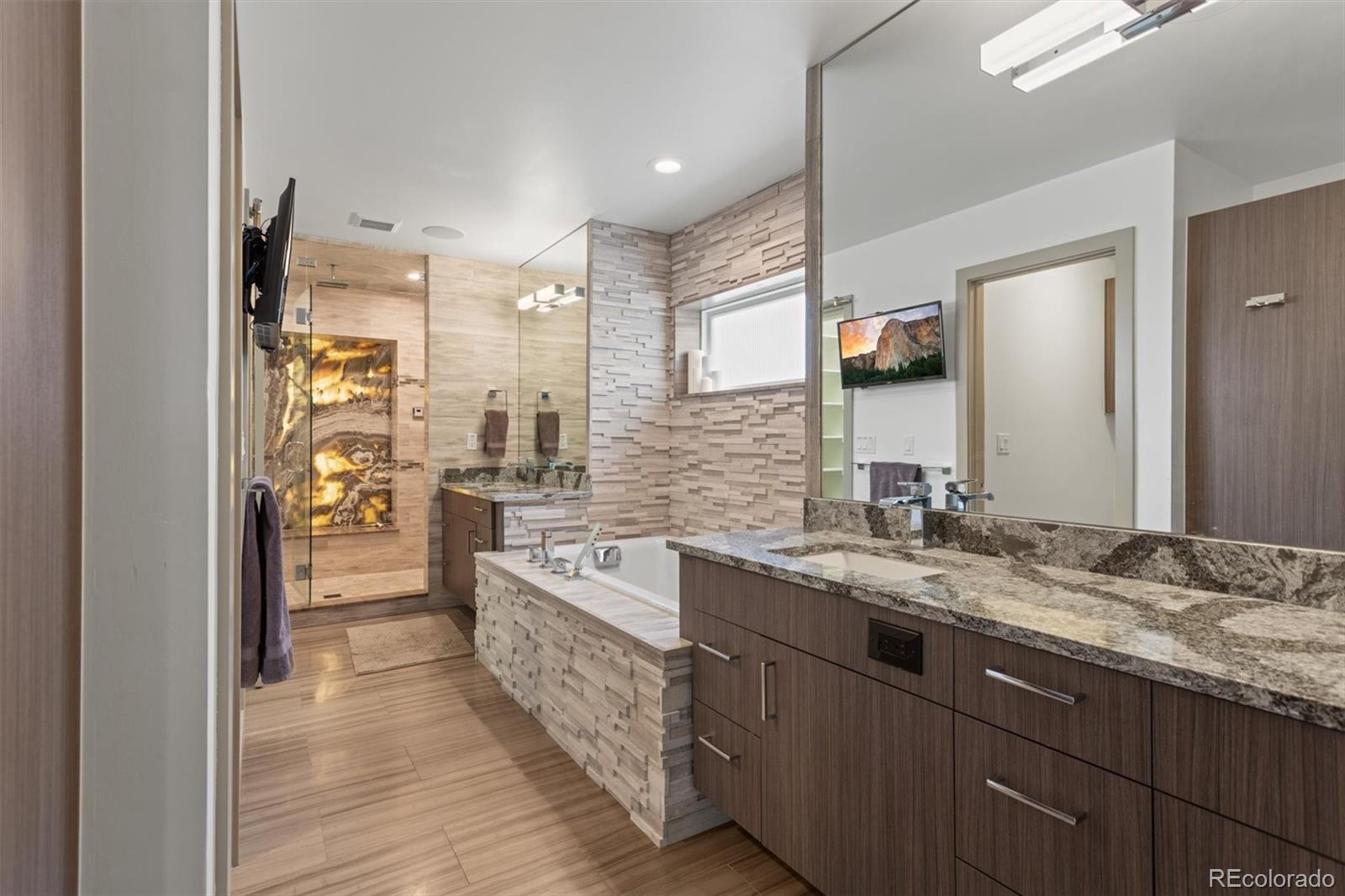 73 Albion Street Denver, CO 80220 - Photo 22 of 50