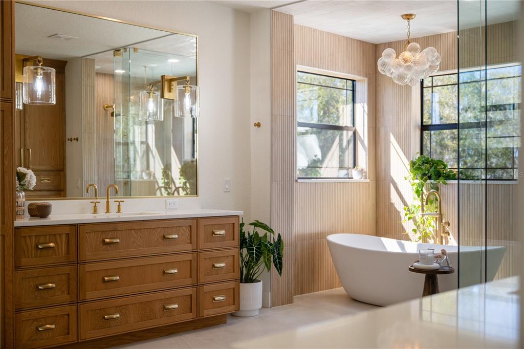 5351 Carson Street St. Cloud, FL 34771 - Photo 25 of 54 a room with a potted plant and a sink