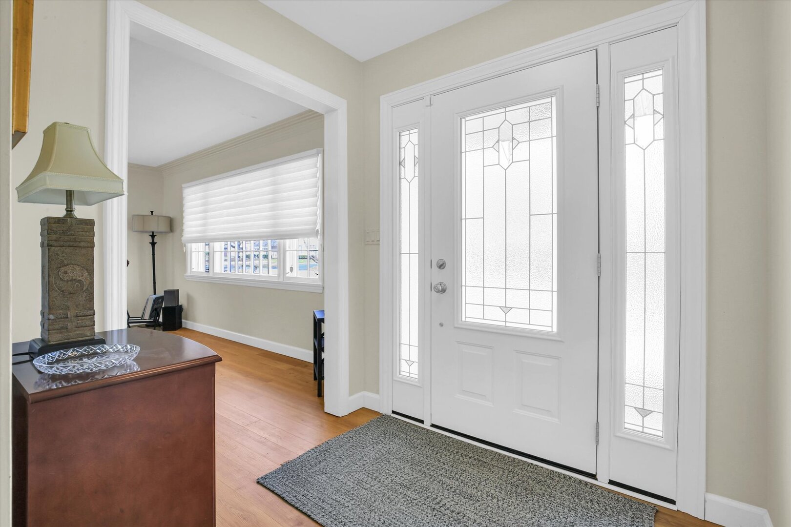 701 Hamilton Drive Champaign, IL 61820 - Photo 10 of 42 a living room with hardwood floor and a window