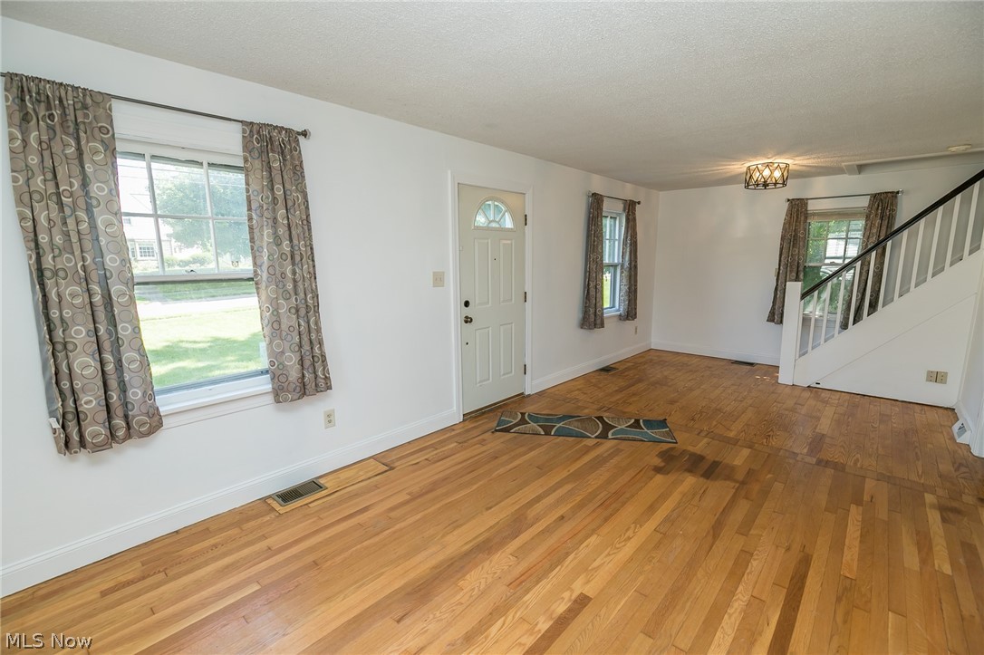 644 East Smith Road Medina, OH 44256 - Photo 9 of 30 Gallery Image 9