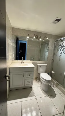 $130,000 | 160 Northeast 203rd Terrace, Unit E31, Miami Gardens, FL 33179