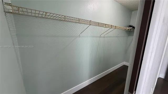 $130,000 | 160 Northeast 203rd Terrace, Unit E31, Miami Gardens, FL 33179