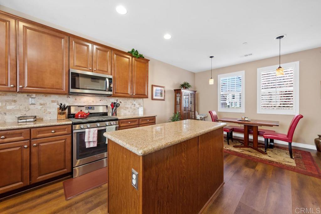 27461 Blackstone Road Temecula, CA 92591 - Photo 6 of 23