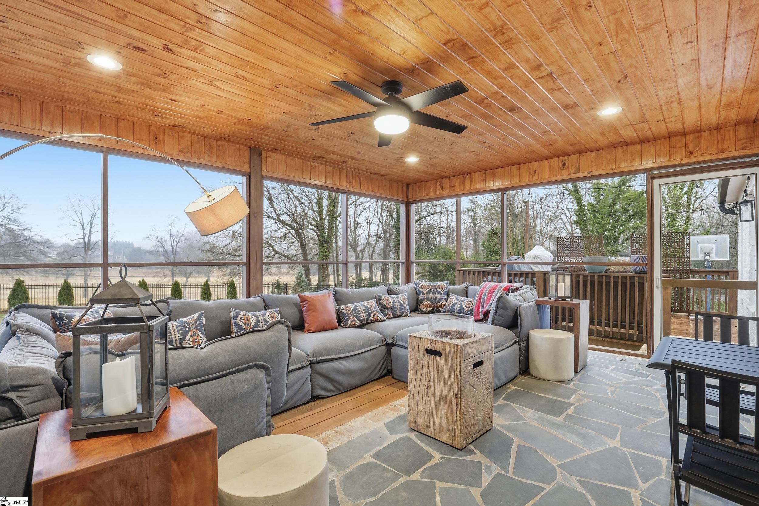 405 Foot Hills Road Greenville, SC 29617 - Photo 13 of 50