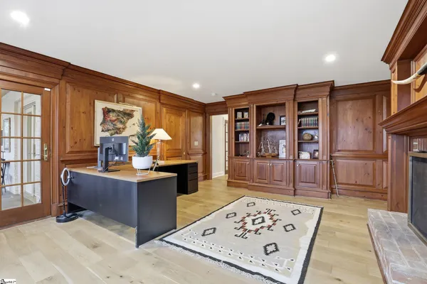 $1,100,000 | 405 Foot Hills Road, Greenville, SC 29617