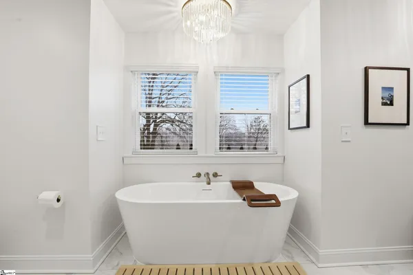 $1,100,000 | 405 Foot Hills Road, Greenville, SC 29617