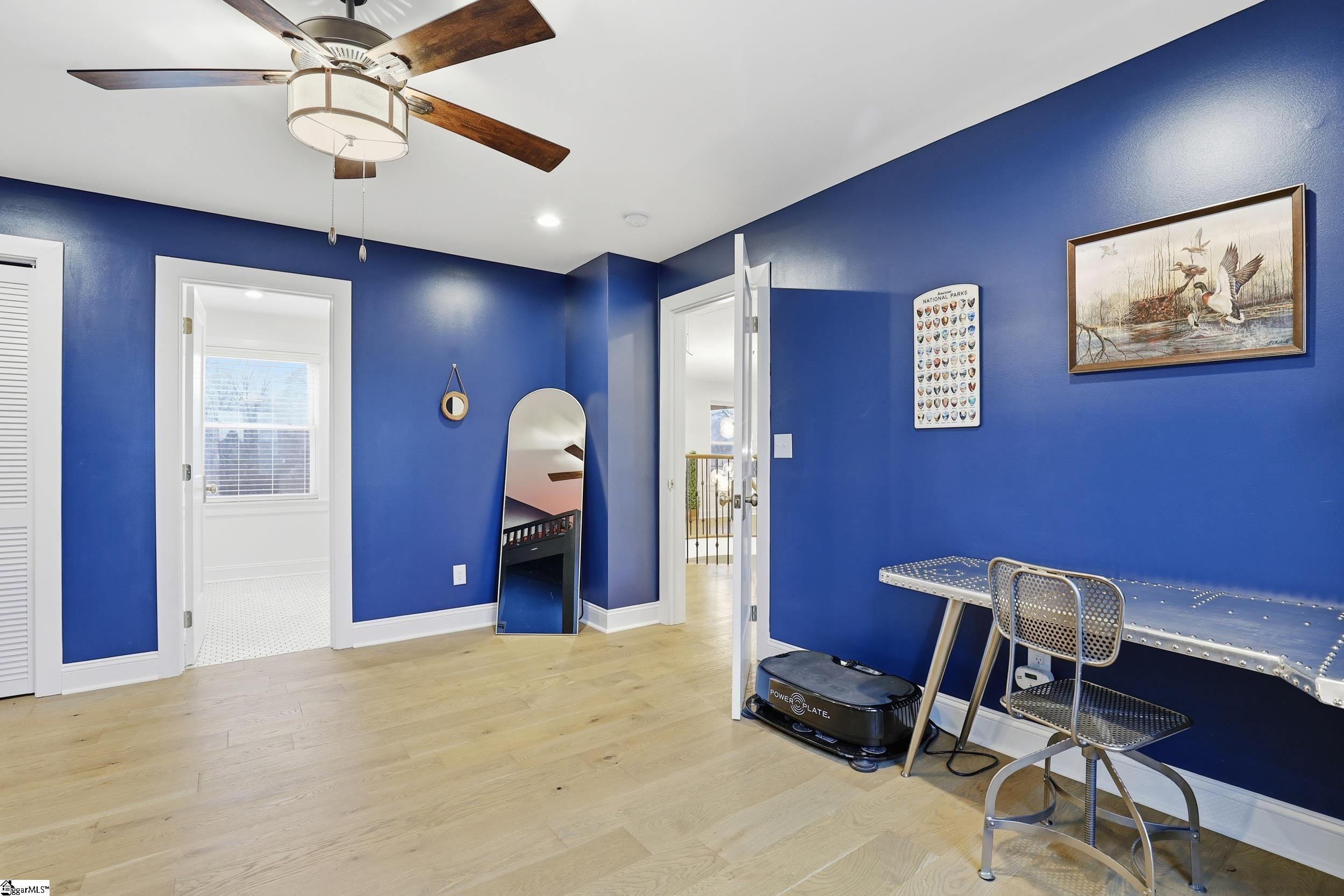 405 Foot Hills Road Greenville, SC 29617 - Photo 31 of 50 En Suite Bathroom