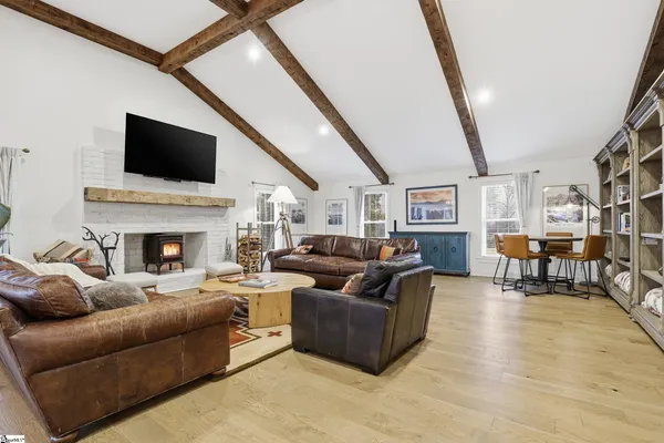 $1,100,000 | 405 Foot Hills Road, Greenville, SC 29617