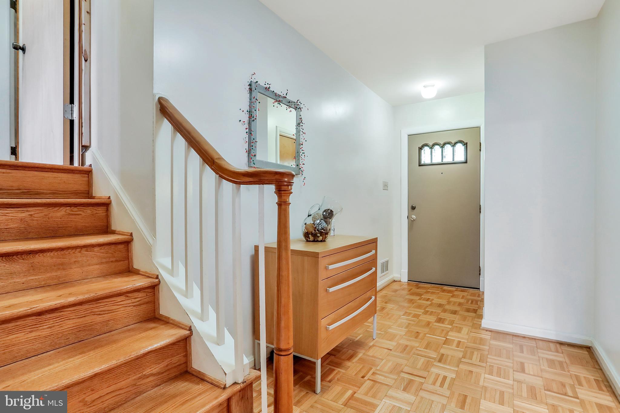 912 Tanley Road Silver Spring, MD 20904 - Photo 13 of 37 Foyer