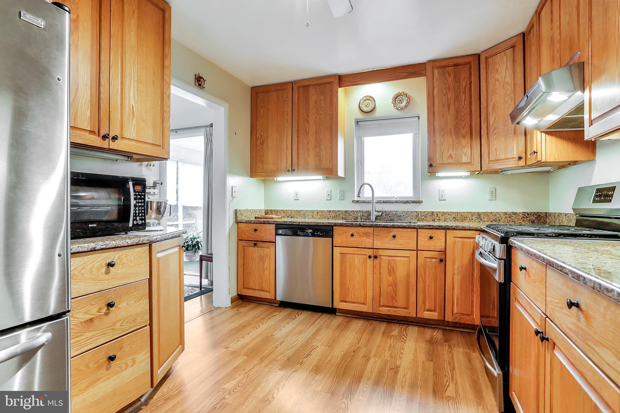 912 Tanley Road Silver Spring, MD 20904 - Photo 9 of 37 Kitchen with stainless steel appliances