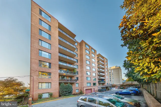 $170,000 | 3315 Wisconsin Avenue Northwest, Unit B1, Washington, DC 20016