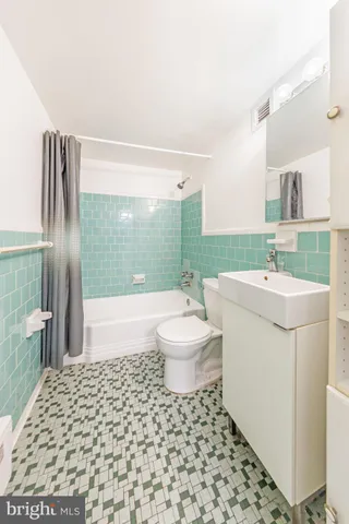 $170,000 | 3315 Wisconsin Avenue Northwest, Unit B1, Washington, DC 20016